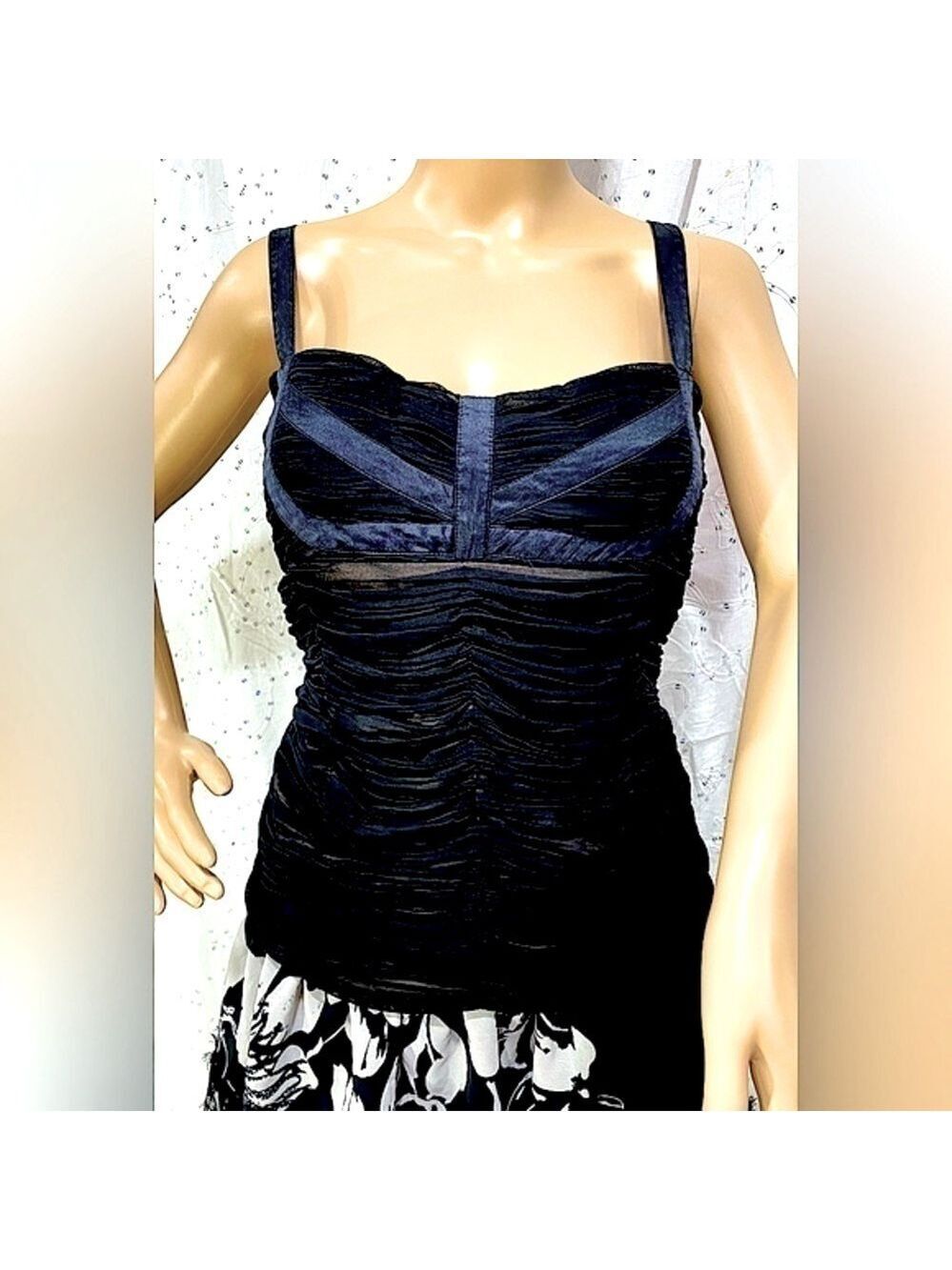 JM Essentials Form Fitting Black Ruched Sleeveless Top - Size Large